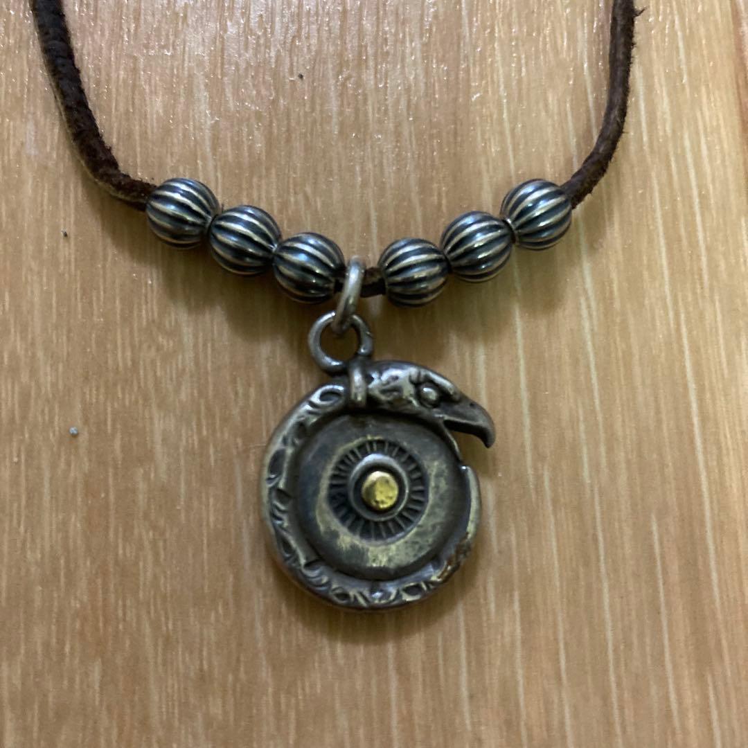 祐天寺あるじゃん メタル イーグル フェザー タタキ ターコイズのネックレスに イーグルが降り立つ カスタムで全く違う風が