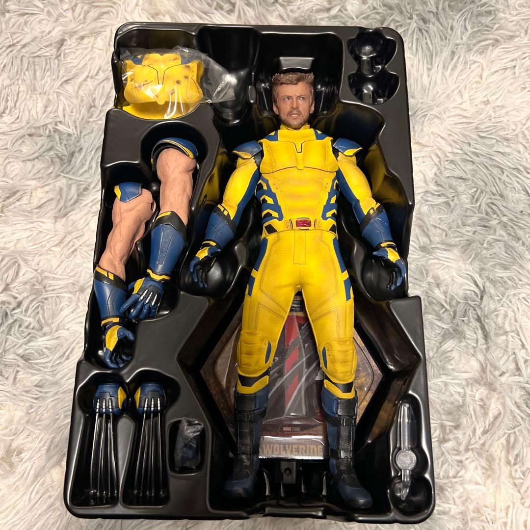 ホットトイズ　ウルヴァリン ボーナスアクセサリー付き