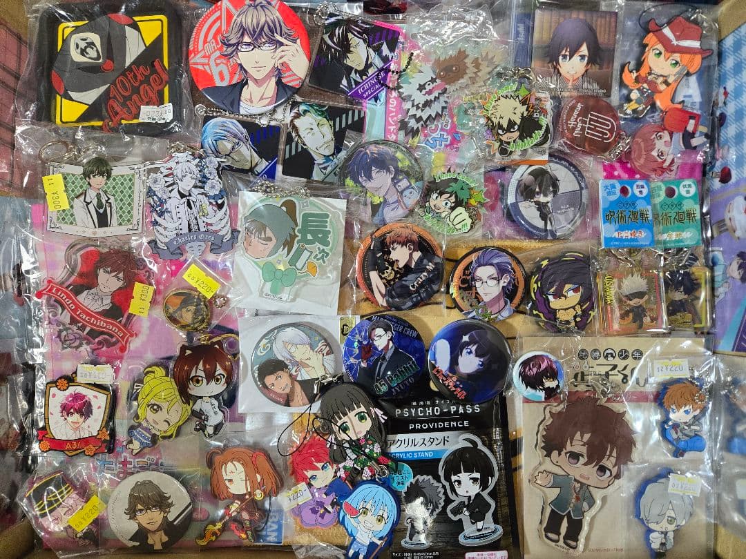 アニメグッズなど 140サイズ ノンジャンル 大量 まとめ売り 約500点