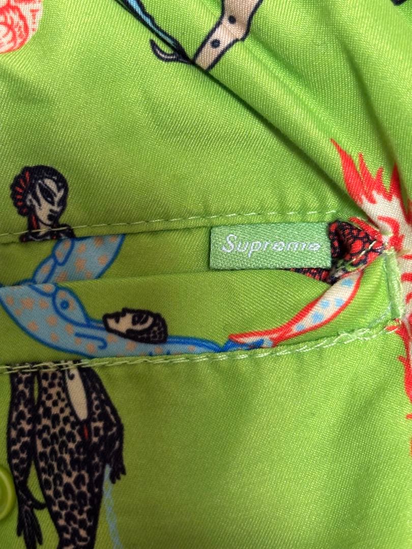 supreme alphabet water shorts グリーン - メルカリ