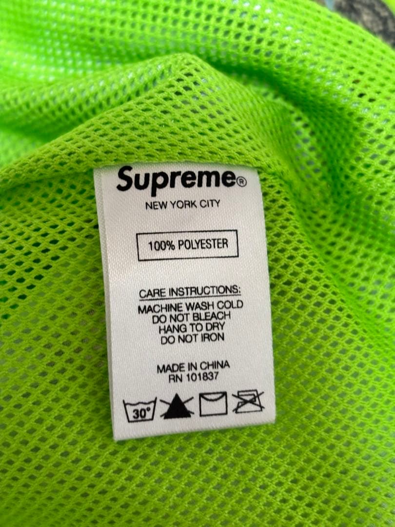 supreme alphabet water shorts グリーン - メルカリ