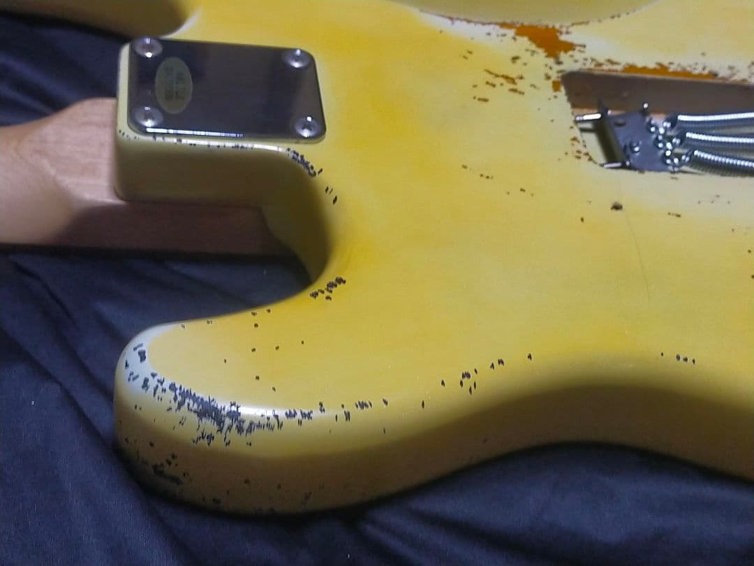 BUSKERSストラトキャスタータイプ レリックギター