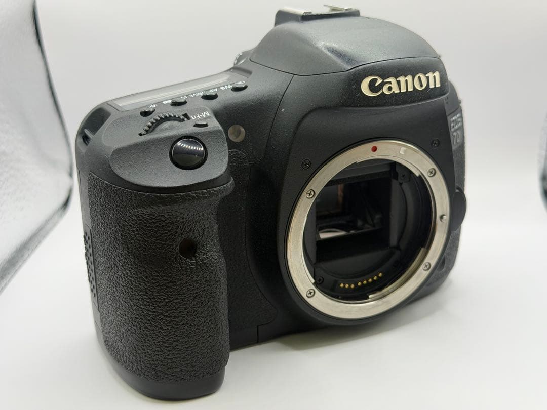 Canon EOS 7D ボディ 電源投入OK、シャッターOK 左手のみで写真を撮りたい！』 CANON EOS 7D ボディ のクチコミ掲示板