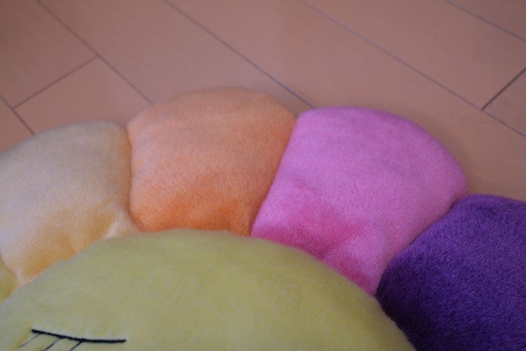 村上隆 カイカイキキ kaikai kiki フラワークッション　60cm