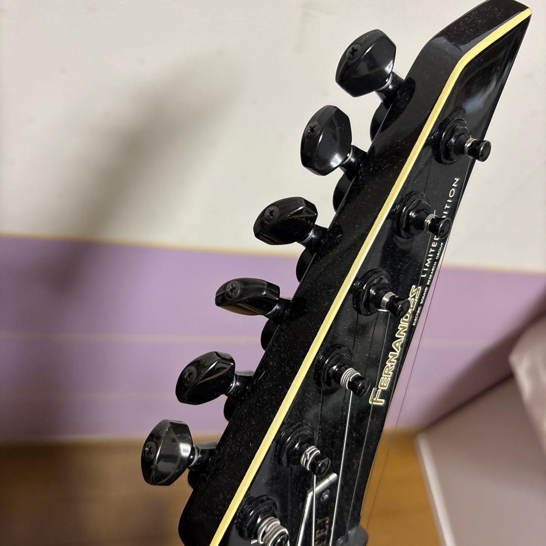 Fernandes エレキギター (布袋風カットステッカー貼付済)