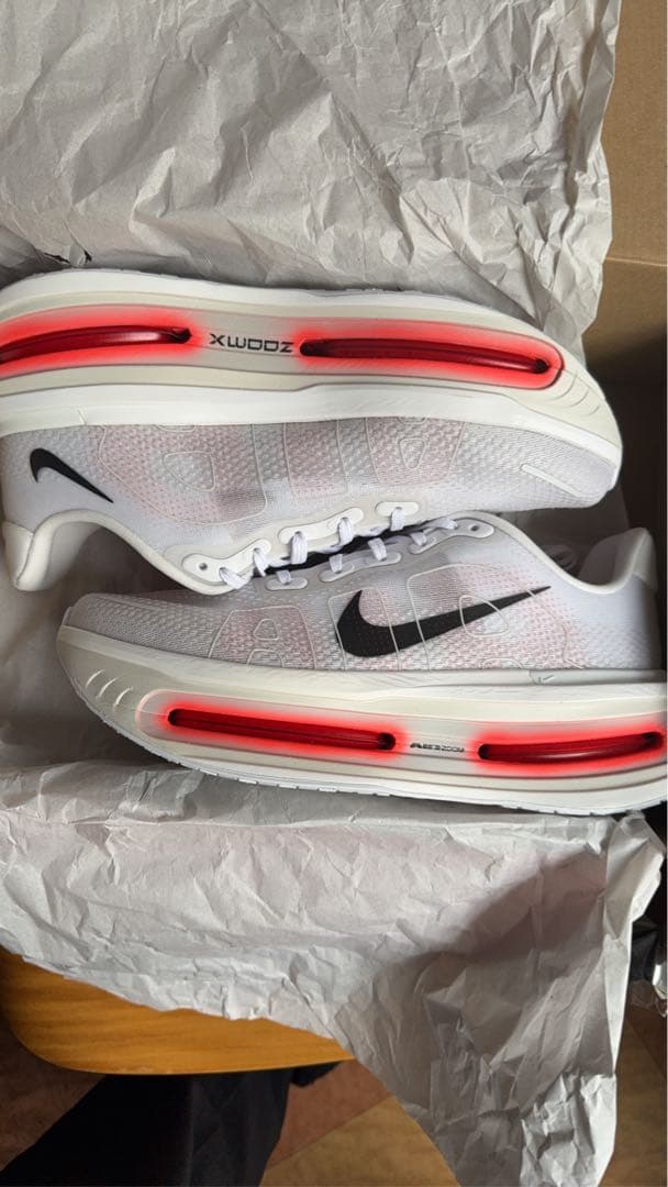 27.5cm NIKE Vomero Premium ナイキ ボメロプレミアム