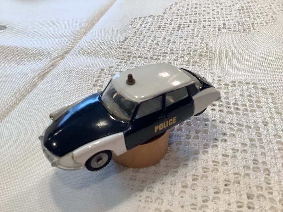 美品　仏製DINKY TOYS シトロエンポリスDS19 ミニカー French Dinky 501 Citroen DS19 POLICE - QDT