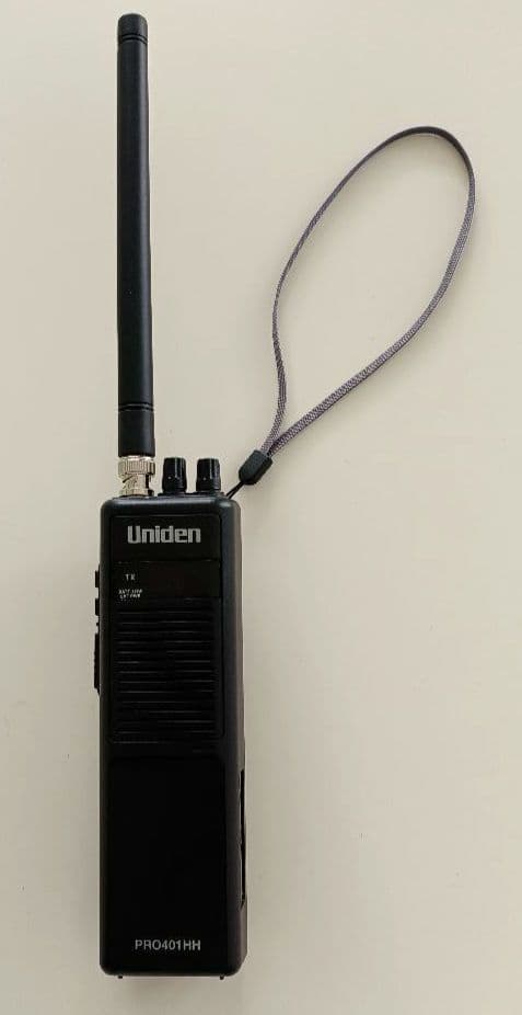 入手困難 Uniden PRO401HH ハンドヘルド感度抜群CB無線 - メルカリ