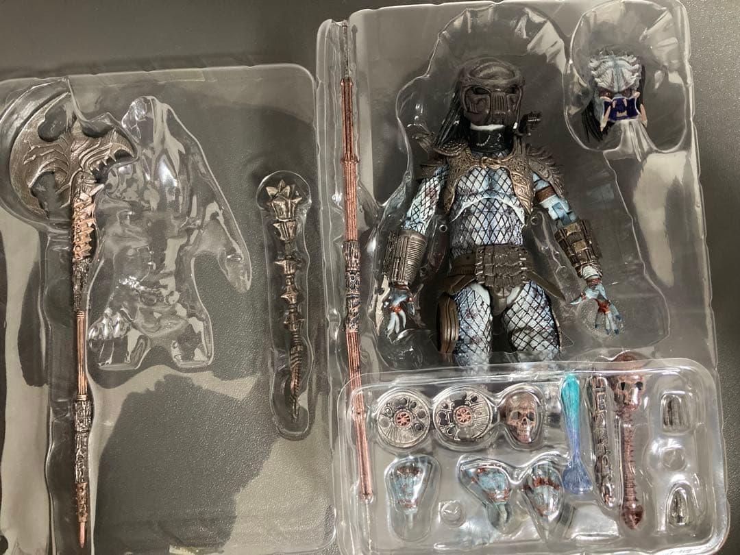 ネカ　NECA ウォーリアー　プレデター　プレデター2