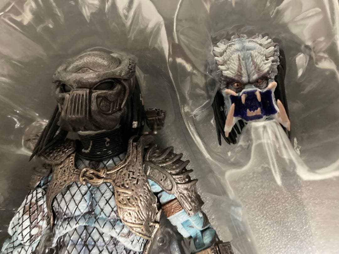 ネカ　NECA ウォーリアー　プレデター　プレデター2