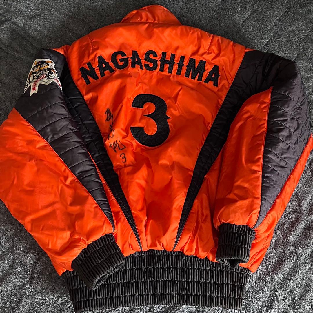 GIANTS 長嶋茂雄 直筆サイン入りグランドコート - メルカリ