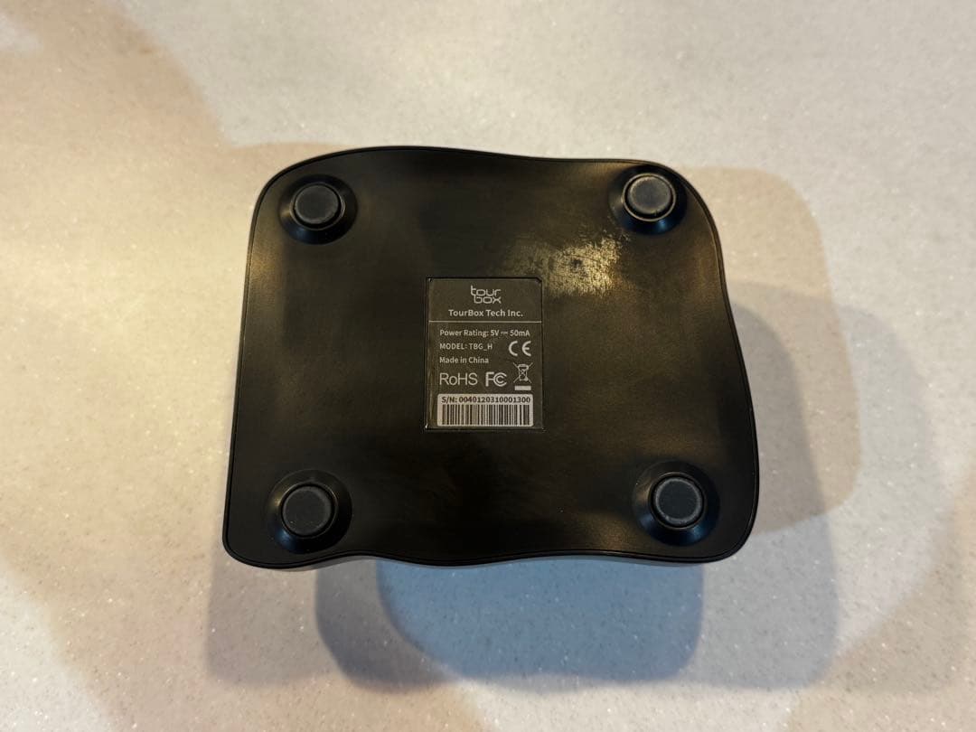 初代Tourbox(箱付き・ラバーコーティング除去済)Windows Mac - メルカリ