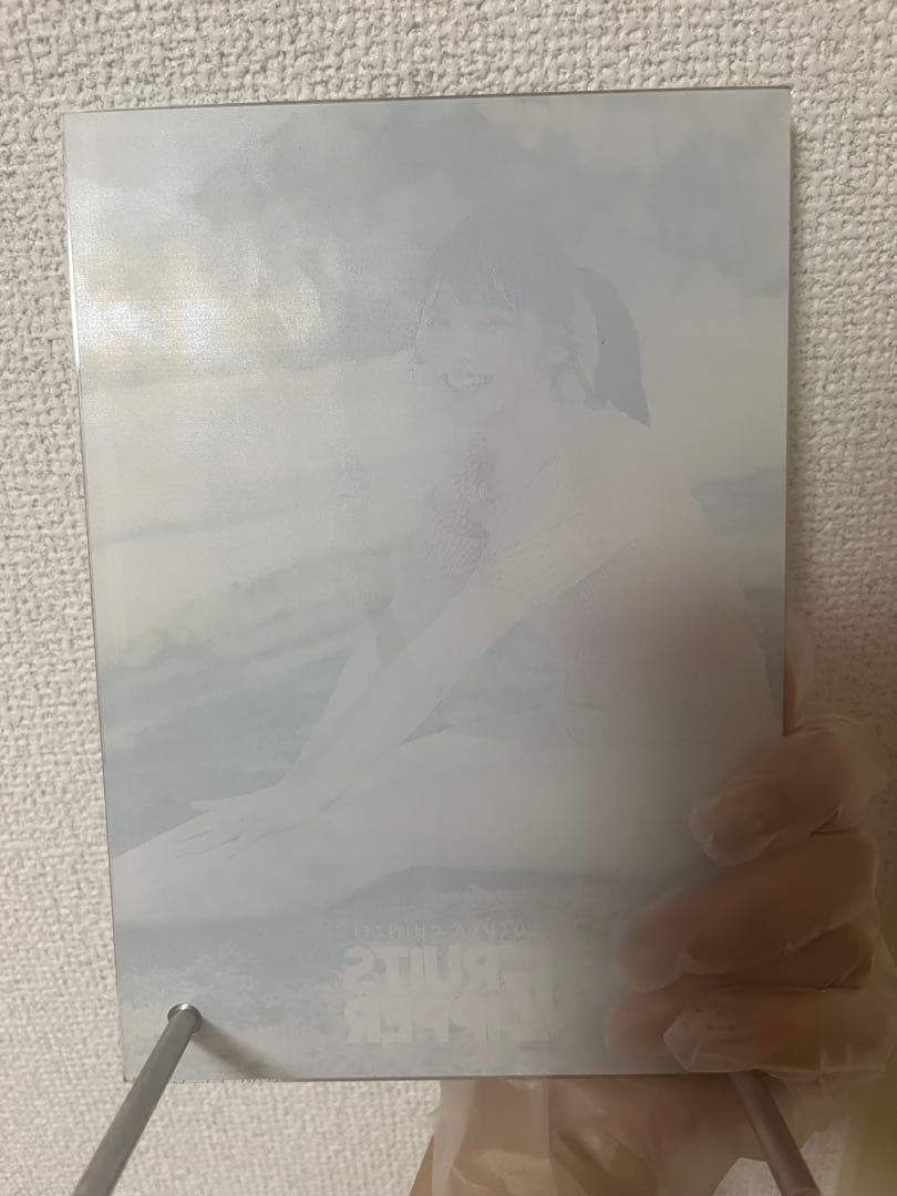 鎮西寿々歌 アクリルパネル 直筆サイン