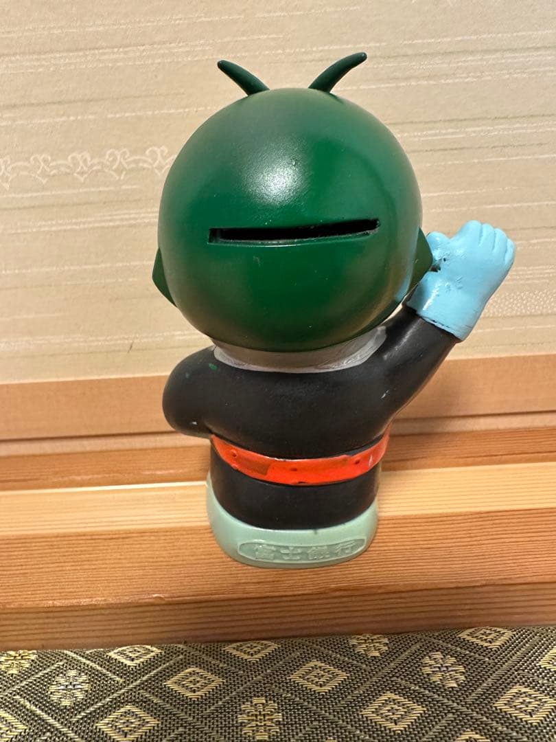 非売品　仮面ライダー　貯金箱　ソフビ