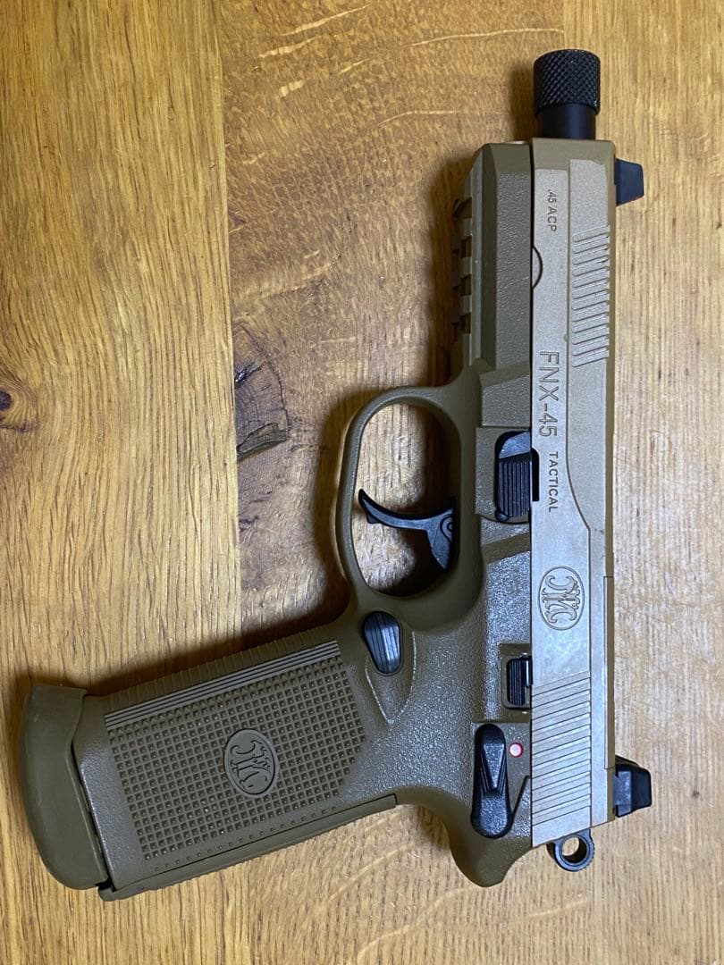 東京マルイ　FN X-45 ガスブローバックガン