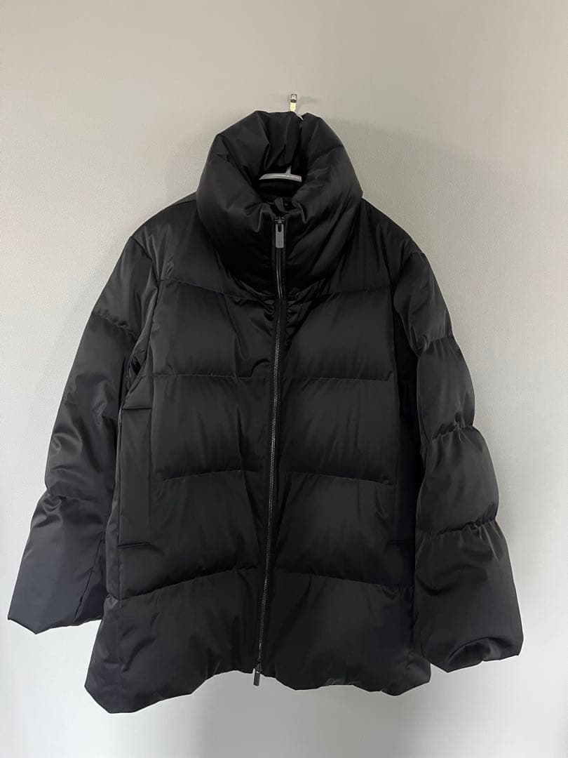 美品　ユニクロ+J ダウンボリュームジャケット オーバーサイズ 黒 M 肉厚 UNIQLO - UNIQLO ＋J ユニクロ プラスJ ダウンボリュームジャケットの