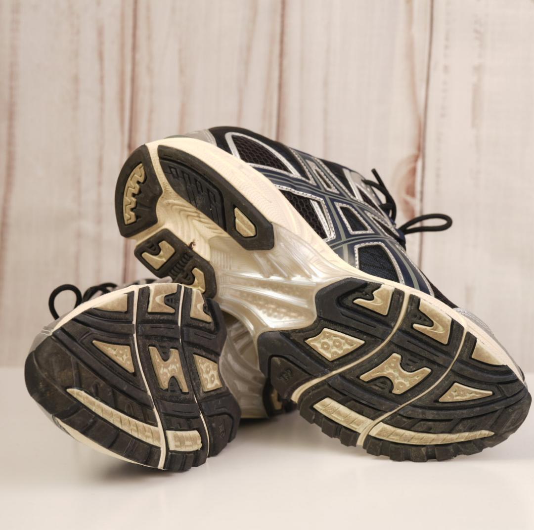 美品 ASICS GEL-NIMBUS 10.1 26.5cm