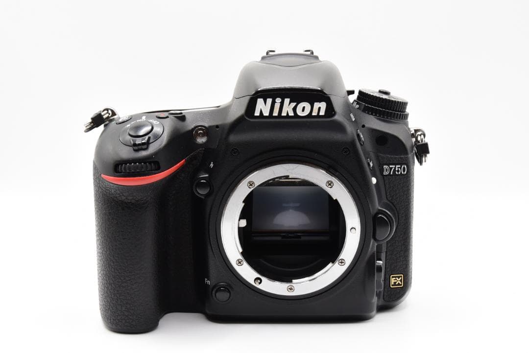 ■ 美品 ■ニコン Nikon D750 ボディ《S数65419回/元箱付き》