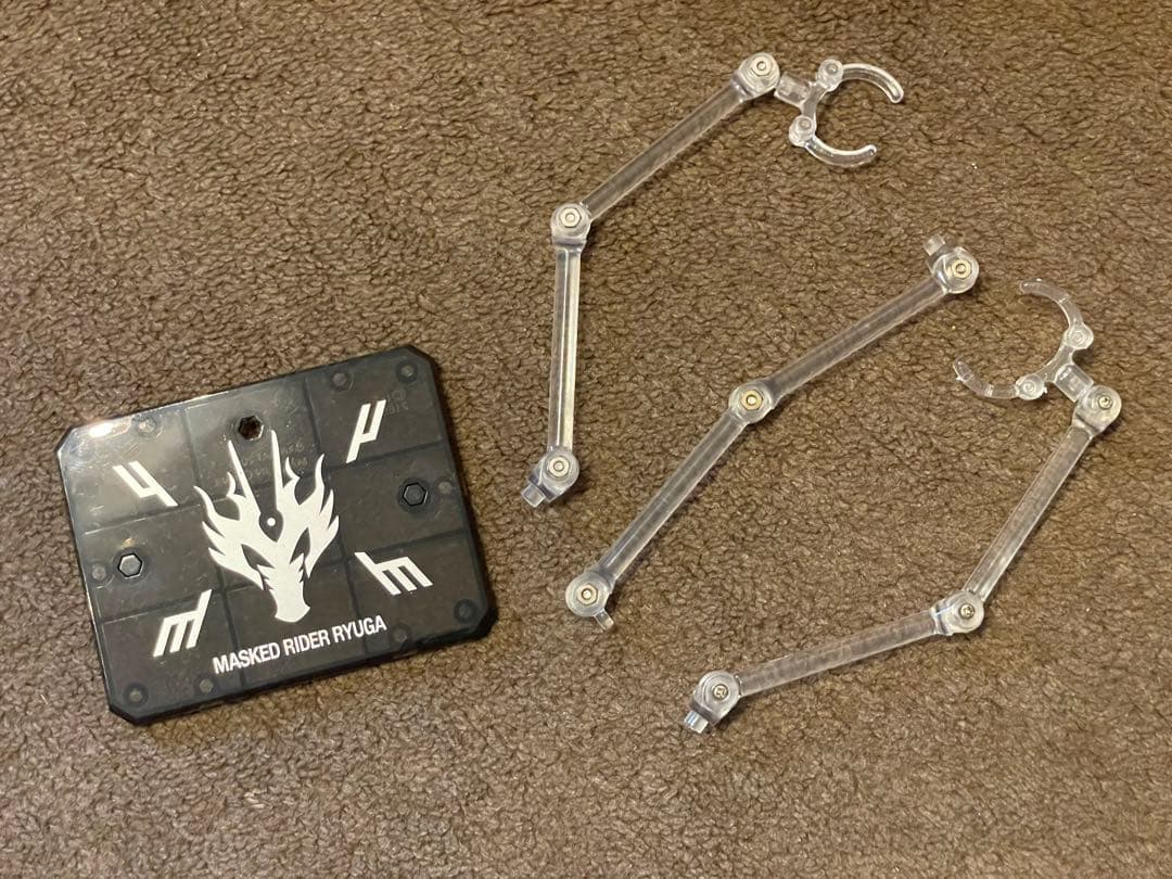 S.H.Figuarts 仮面ライダーリュウガ&ドラグブラッカー