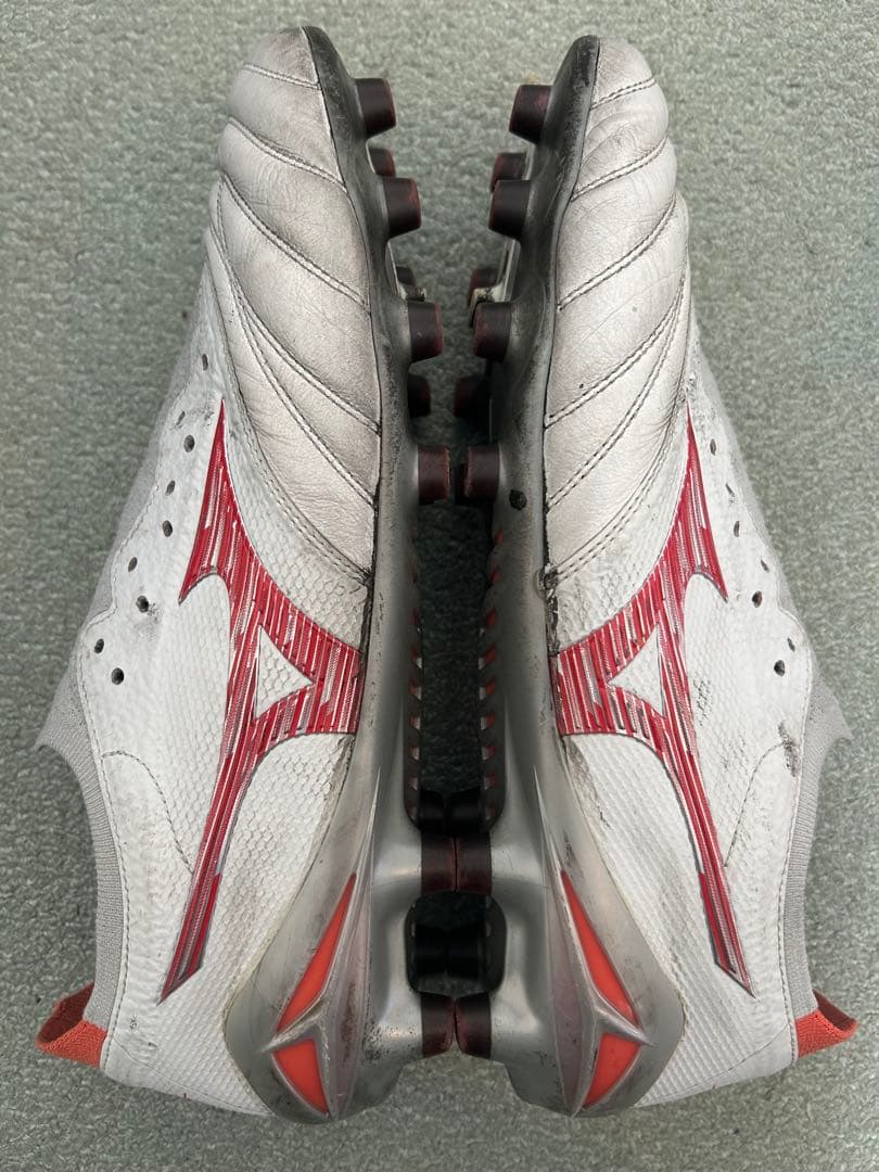 MIZUNO モレリアネオ4β 限定CHARGE PACK 27.0cm