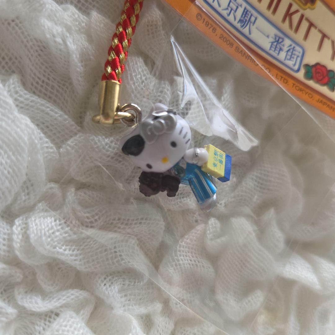 ご当地キティ 東京限定 東京駅一番街バージョン ブルー - メルカリ