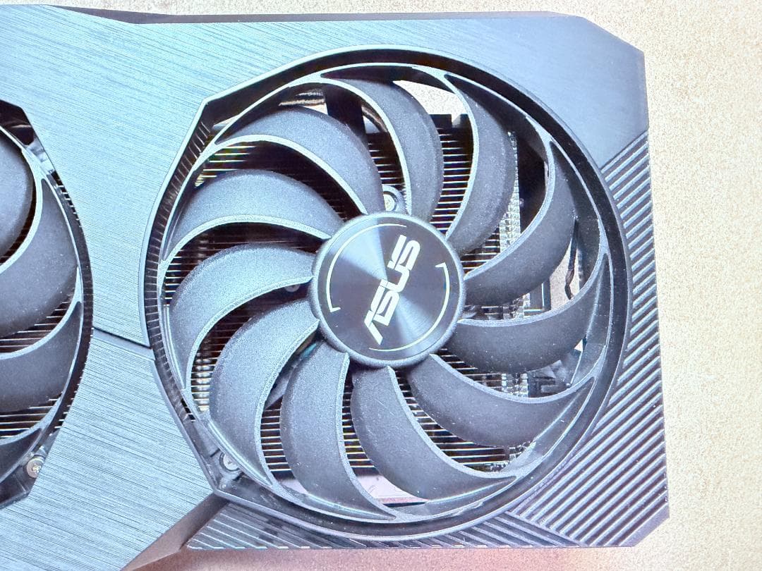 ASUS DUAL-RX5700-O8G-EVO グラフィックボード - メルカリ