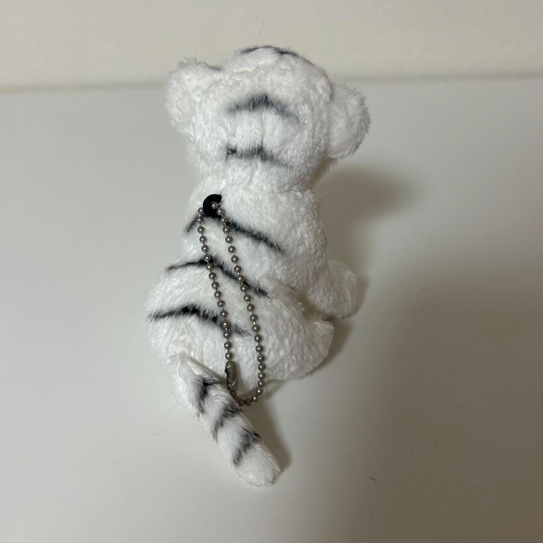 東武動物公園 ホワイトタイガー ぬいぐるみキーホルダー - メルカリ