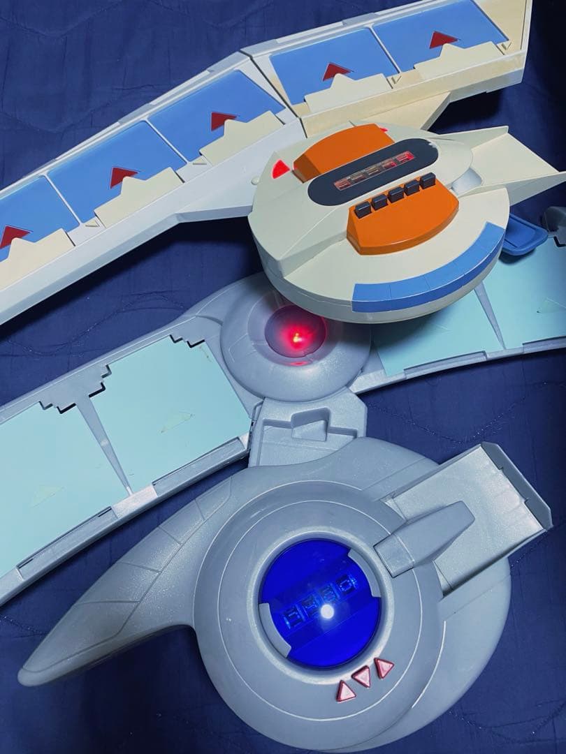 遊戯王 GX アカデミー デュエルディスクと5D's のデュエルディスク