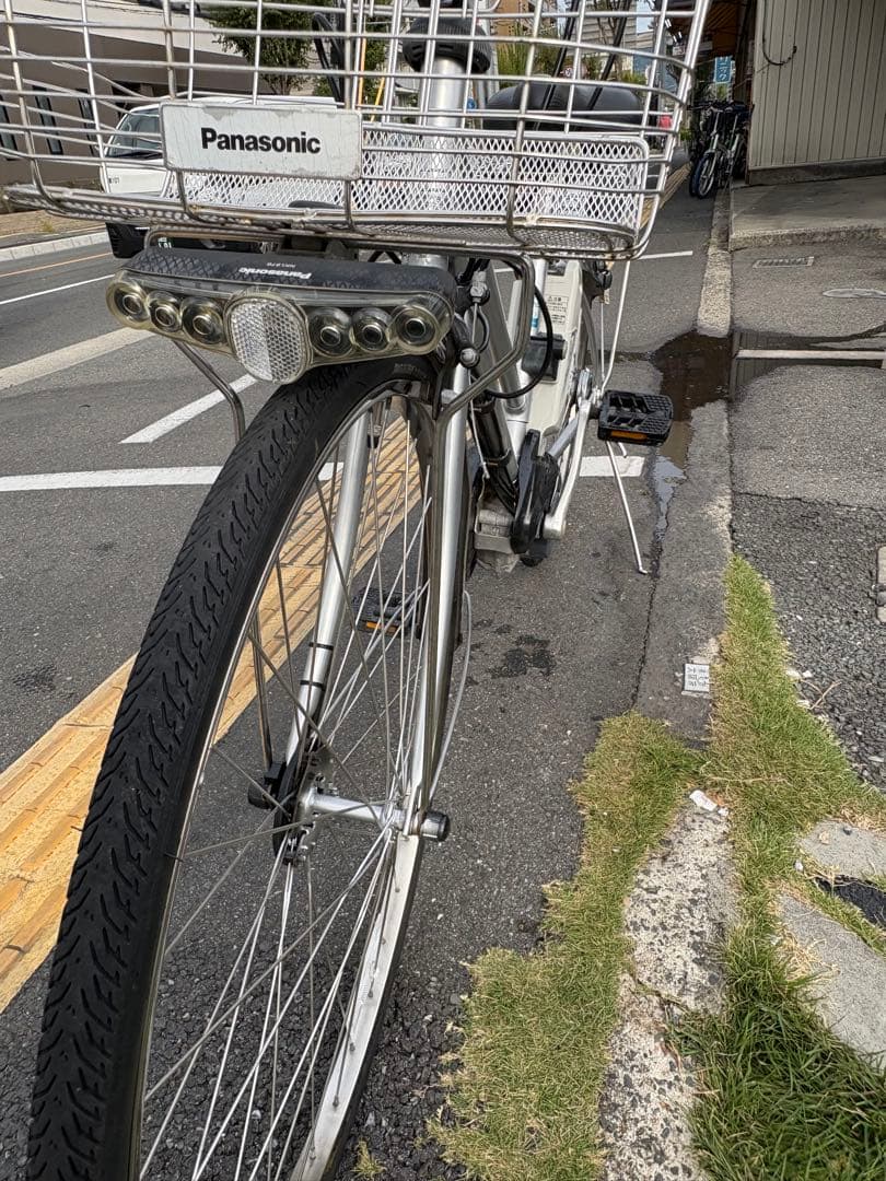 中古 27㌅5段変速Panasonic電動アシスト自転車 8.9Ah4点灯大阪 - メルカリ