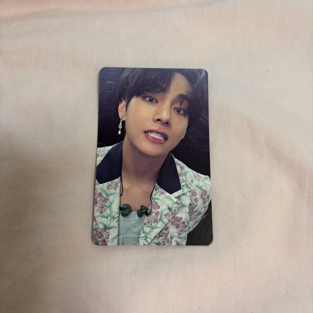 BTS V テヒョン トレカ map of the soul on:e DVD - メルカリ