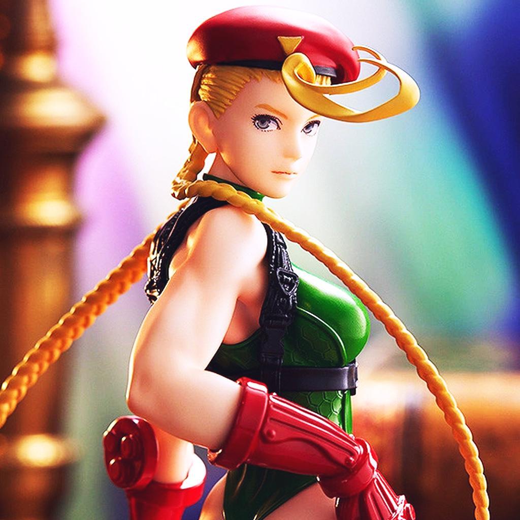 【新品】ストリートファイター 春麗 & キャミィ フィギュア