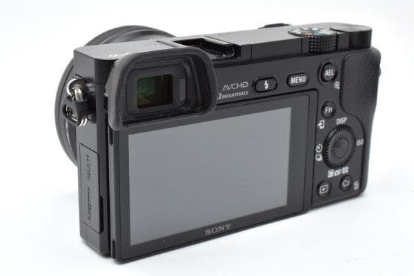 【美品】ソニー SONY α6000 パワーズームレンズキット《S数1491回》