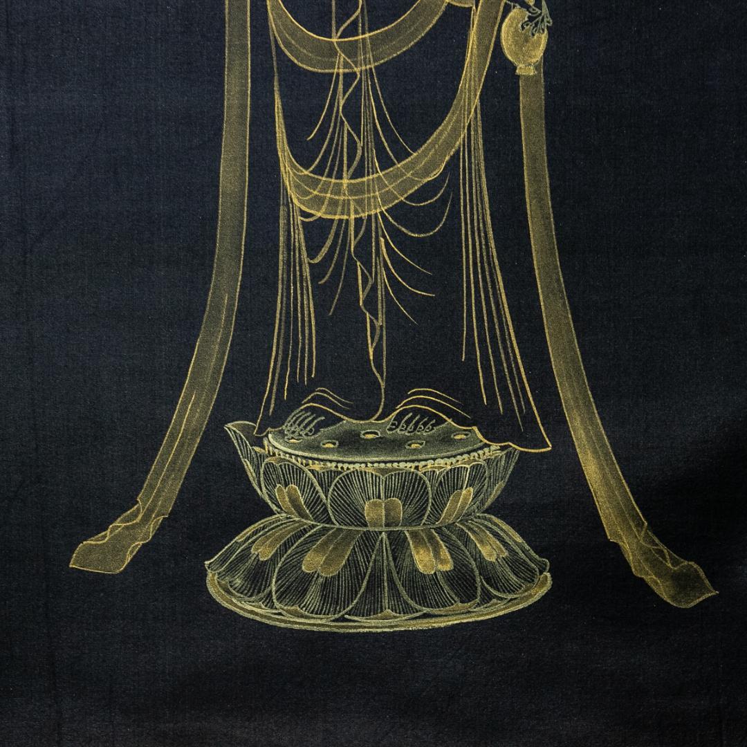 掛軸-1698　永田華堂　聖観音　紺紙金泥　共箱　仏教絵画