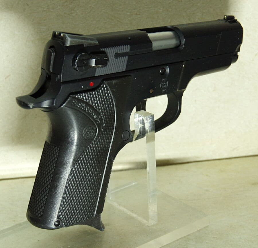 トイガン WESTERN ARMS SMITH & WESSON SHORTY.40