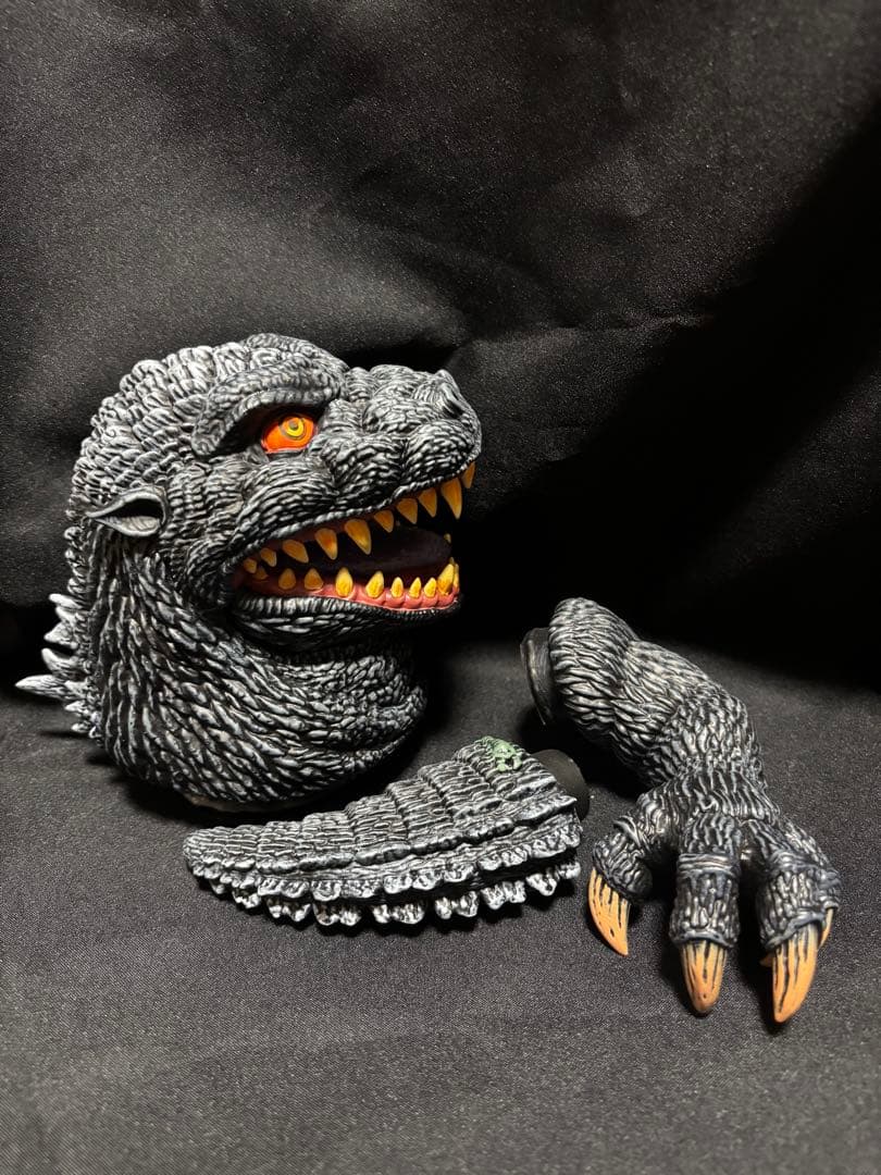 MONDO x JAMES GROMAN ゴジラ