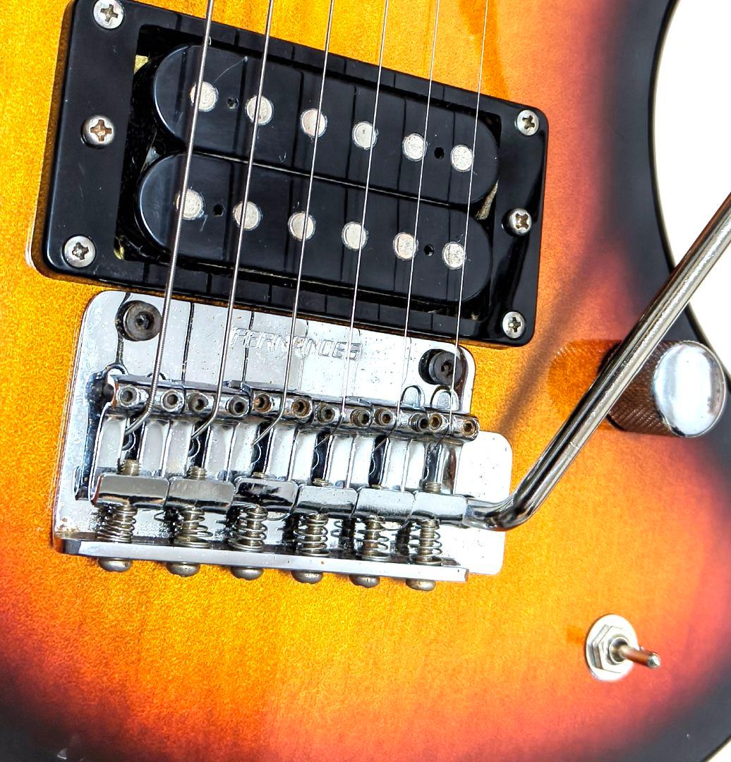 【美品】ZO-3 芸達者 3TS アンプ内蔵ミニギター 専用ケース付き!