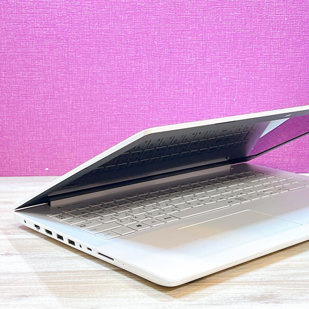 Win11✨Core i3✨メモリ4GB✨DVD✨大画面15.6型✨すぐ使える