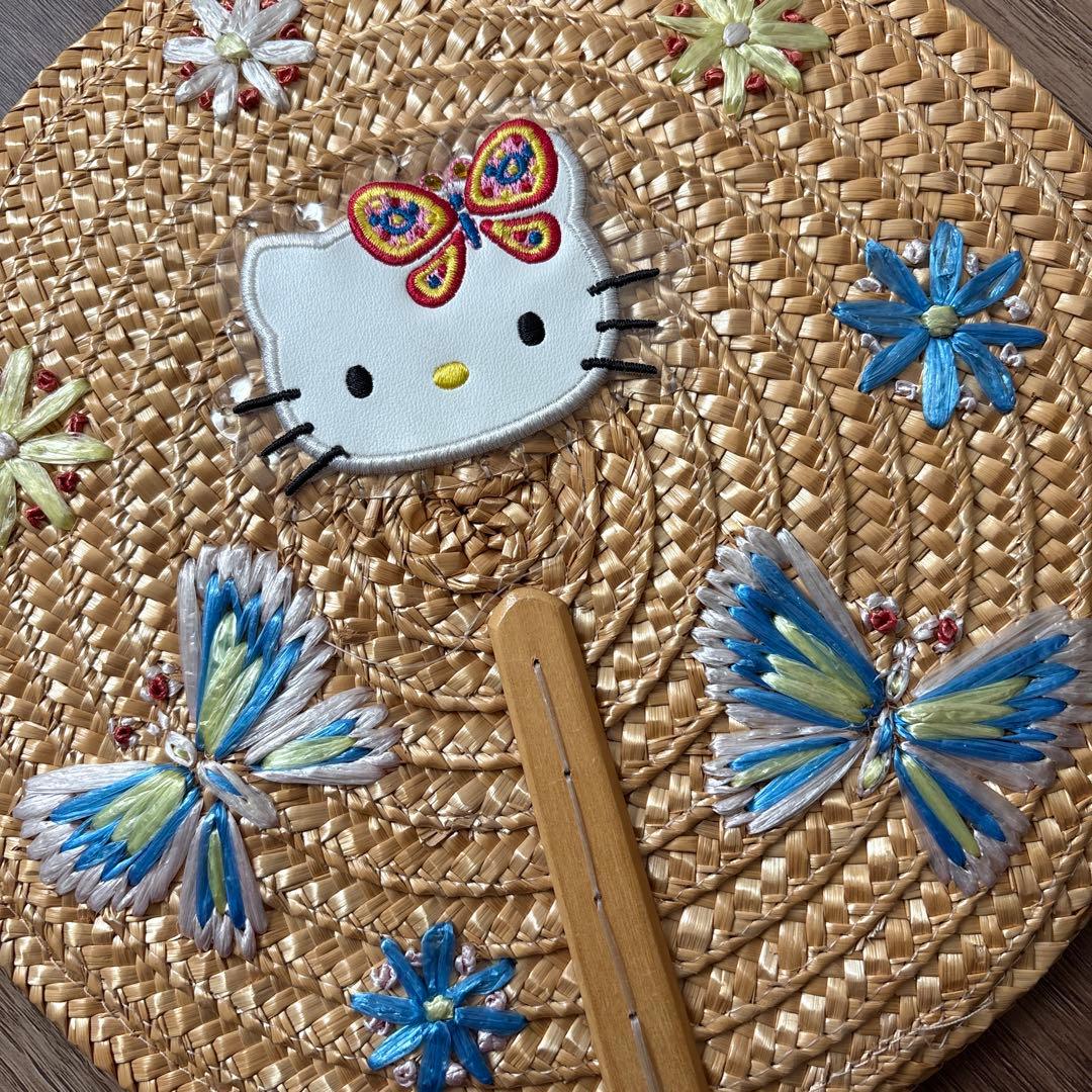 ハローキティ サンリオ 麦わら うちわ 平成レトロ 蝶々 団扇