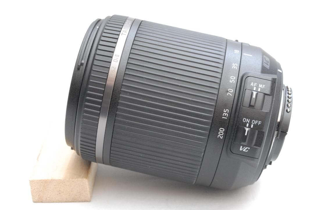 TAMRON 18-200mm F3.5-6.3 DiⅡ VC　（良品）