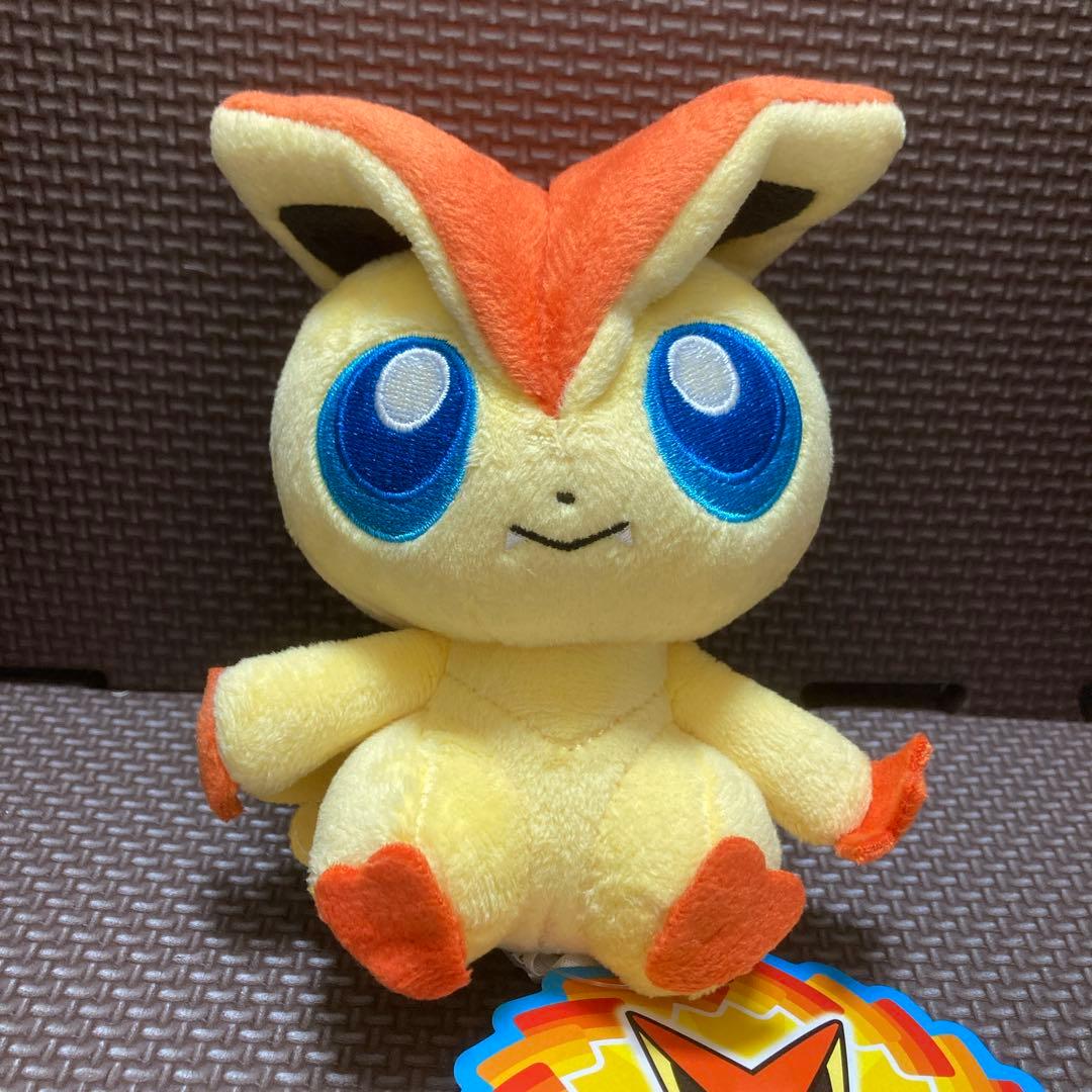 ビクティニドール　2014 ポケモンセンター限定　ポケドール　ポケモンドールズ