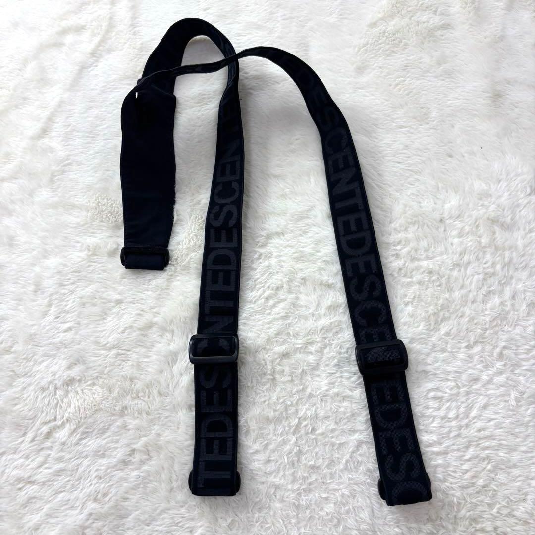 入手困難 デサント スイスチーム レプリカ スノーボードウェア