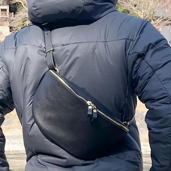 【美品/廃盤品】HERZ unity body bag（OU-2310）