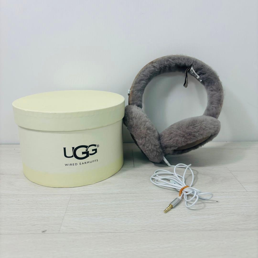 ⚪︎ 美品 UGG ファー イヤーマフ イヤホン機能付き - メルカリ