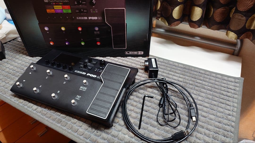 Line 6 POD GO極美品 Line 6 POD Go Limited Edition Red｜シリーズ初となる限定カラー