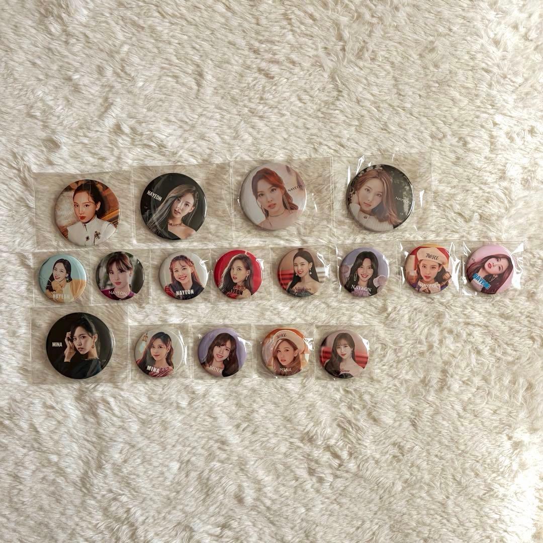 バラ売り可】 TWICE トレカ 缶バッジ ステッカー まとめ売り - メルカリ