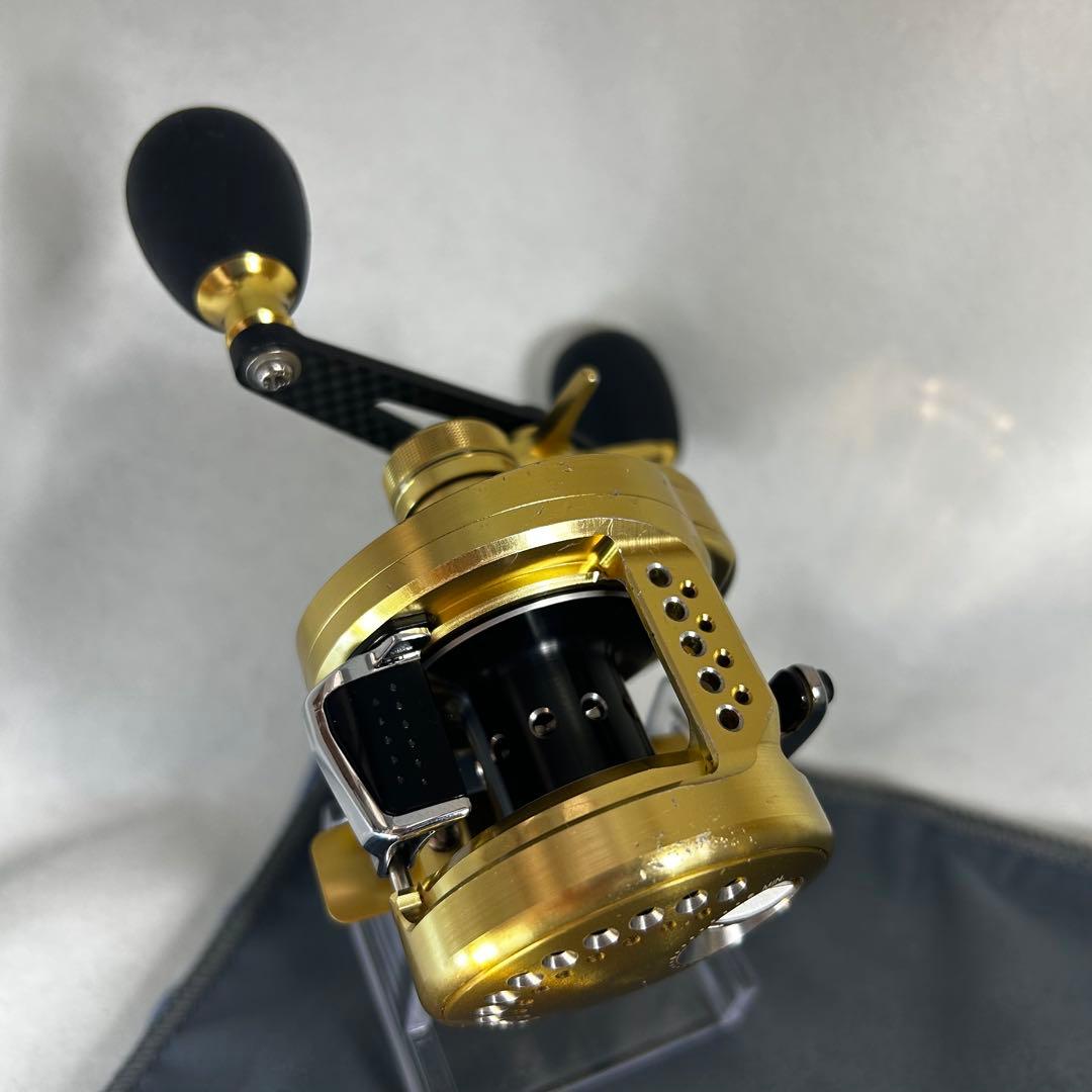 シマノ 15カルカッタコンクエスト201HG ZPIイナーシャロング102mm