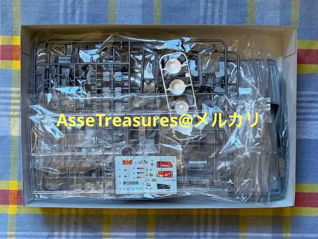 限定品 1/24 デロリアン・パート2 w/カラーエッチングパーツ アオシマ