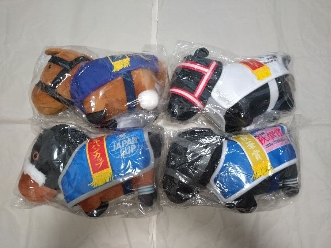 サラブレッドコレクション　スクラッチ　第四第　馬服ぬいぐるみ　コンプリートセット