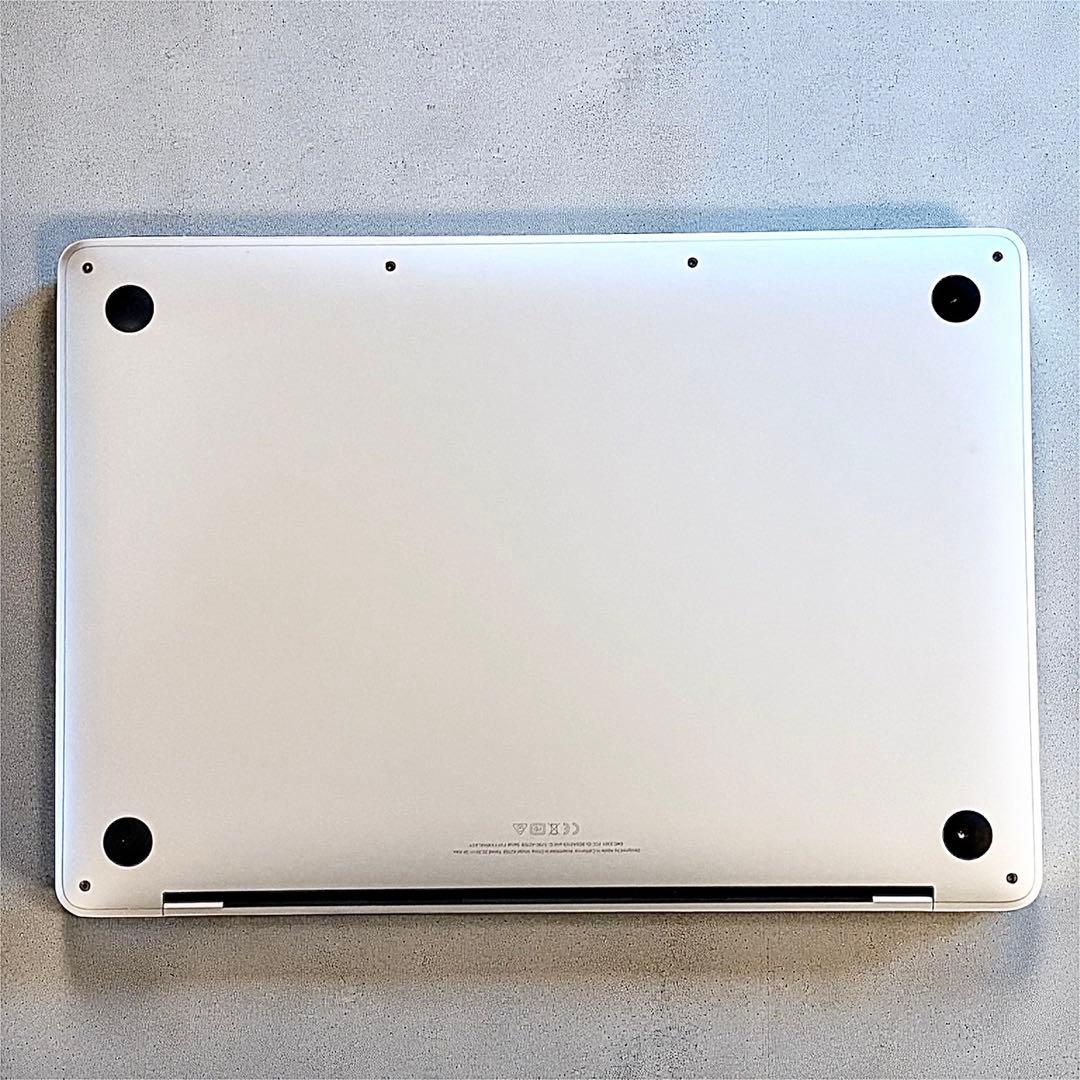 MacBook】Pro2019箱付き・収納バッグ・保護フィルム・ハブ付き(中古