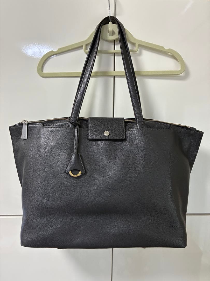 【美品】アニアリ aniaryレザートートバッグ チャコールグレー アニアリ aniary 【正規取扱店】アニアリ トートバッグ aniary Shrink